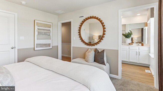 Building Photo - 198 Sandy Rdg Rd