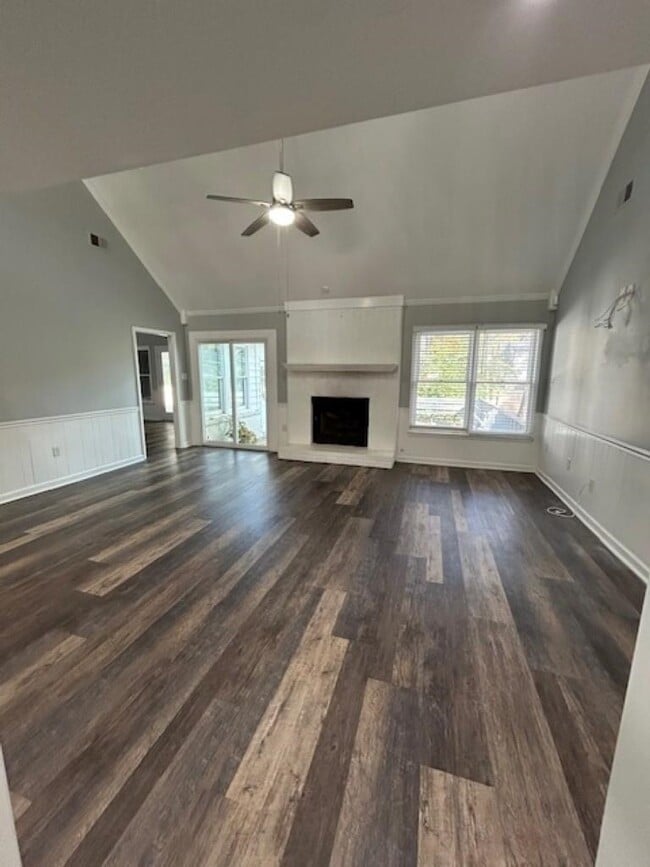 Building Photo - 496 Quail Crest Dr