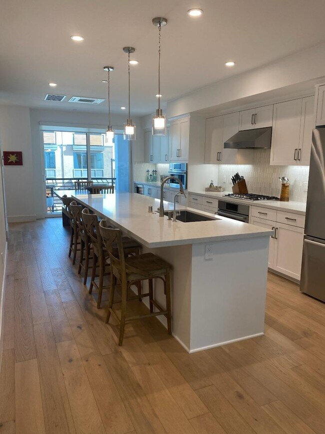 Building Photo - 16291 Gellatt Ct