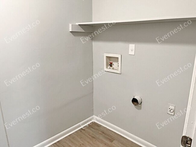 Building Photo - 8789 Ashton Rd