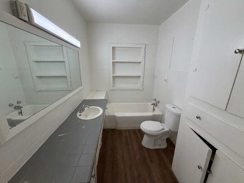 Building Photo - 2702 36th St