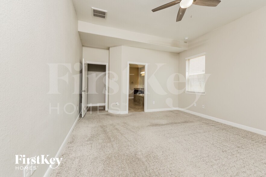 Building Photo - 16827 W Whimbrel Cir