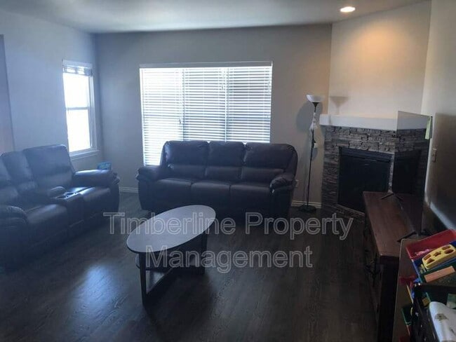 Building Photo - 10814 Warm Sunshine Dr