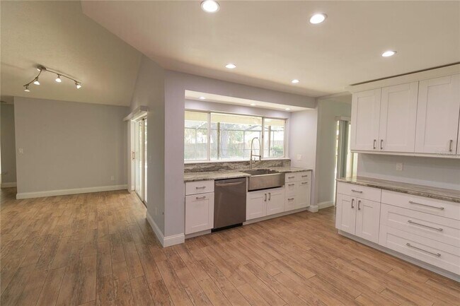 Building Photo - 2505 Buckhorn Run Dr