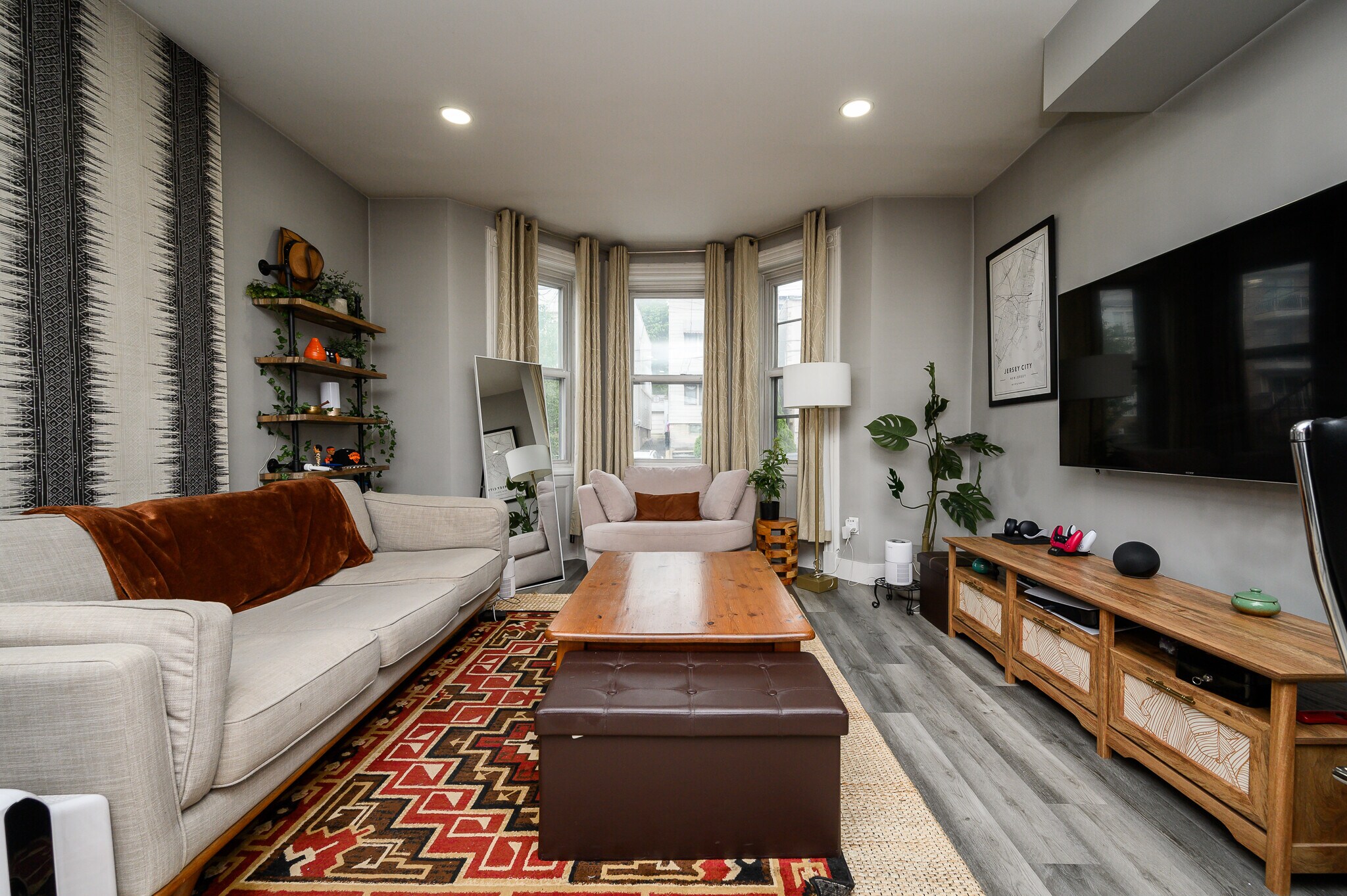 Building Photo - 569 Liberty Ave