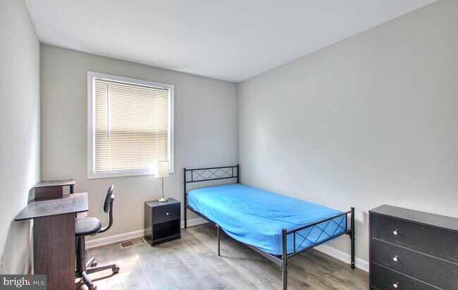 Building Photo - 9919 Boise Rd