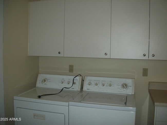 Building Photo - 3938 W Marlette Ave