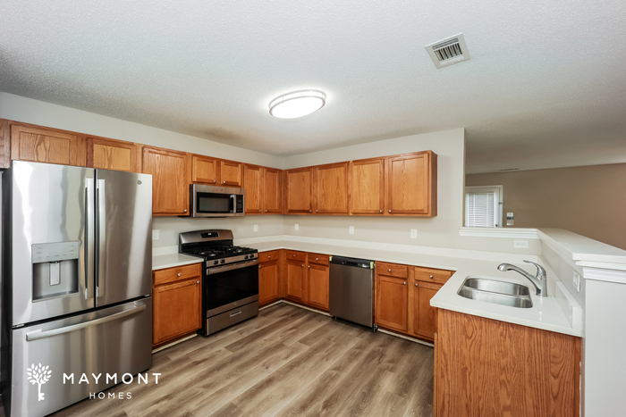 Building Photo - 3034 Summer Breeze Dr