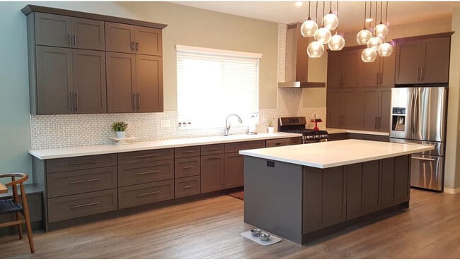 Updated Kitchen - 1465 W Flamingo Dr