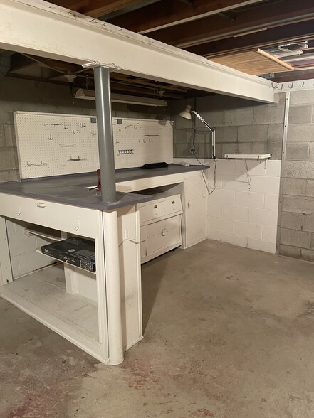 workshop - 630 Wilson Dr