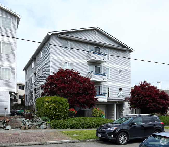 Building Photo - Bon Micheal Apartments