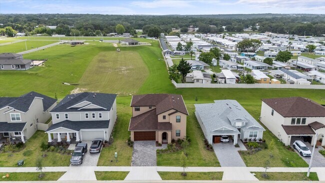 Building Photo - 12195 Stirrup Dr