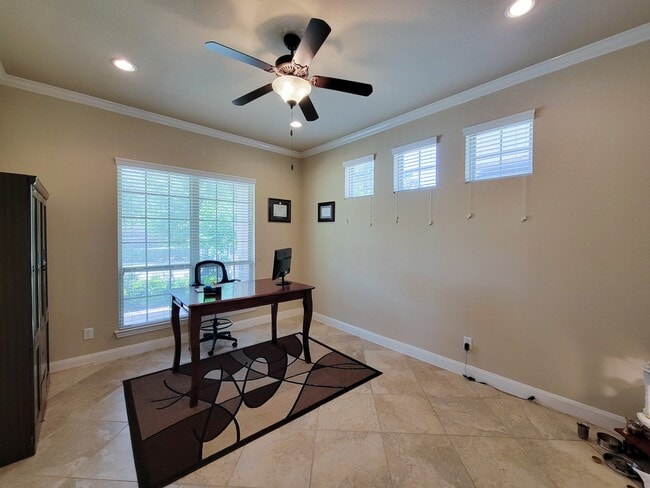 Building Photo - 715 Charleston Heights Ln