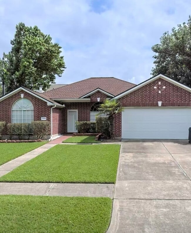 Primary Photo - 12654 Stillington Dr