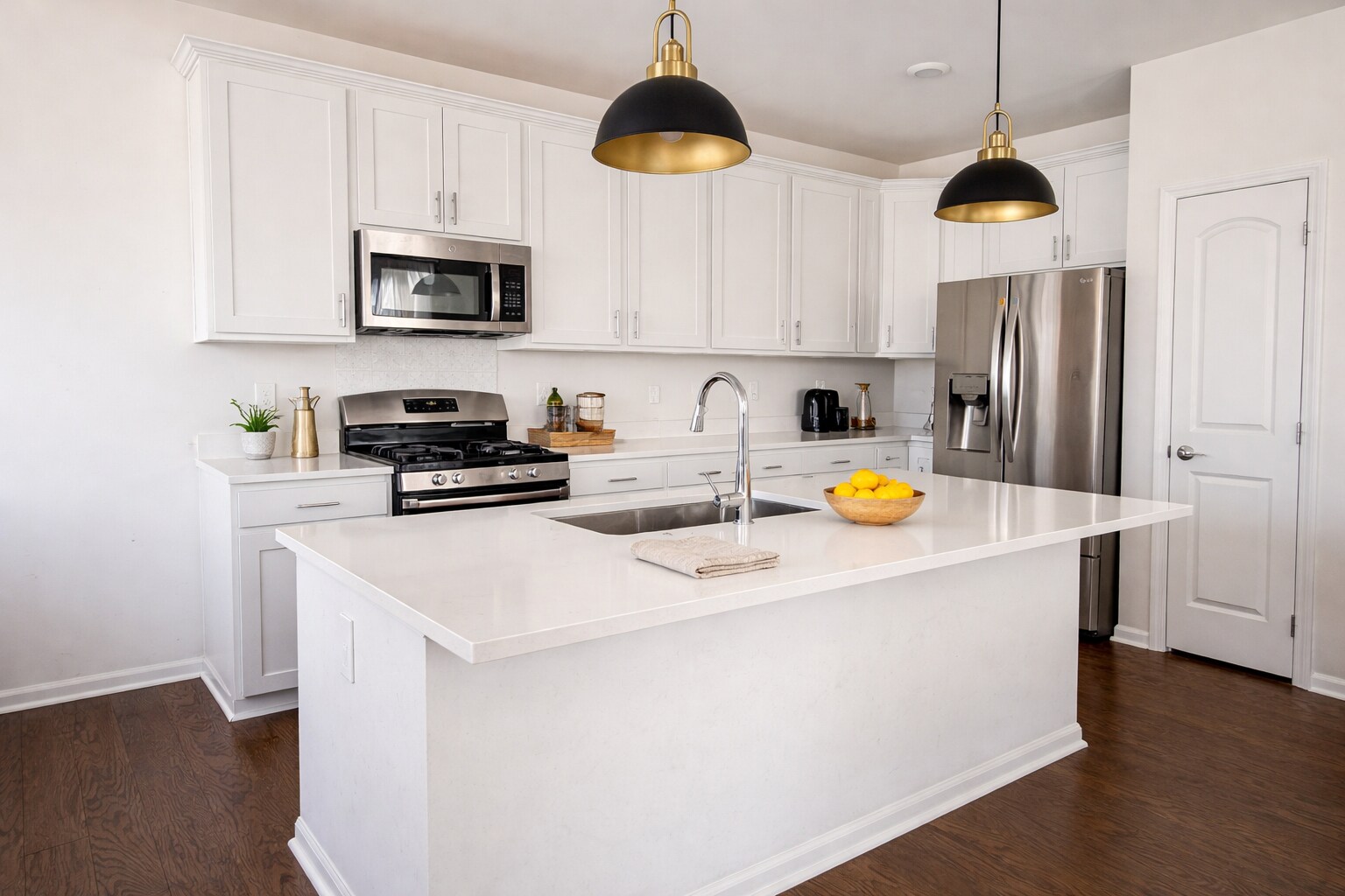 Building Photo - 49773 Lantern Way