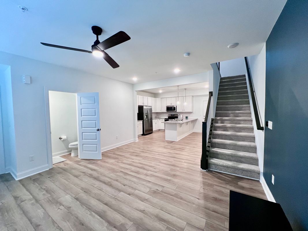 Building Photo - 406 Gaston Pk Ln
