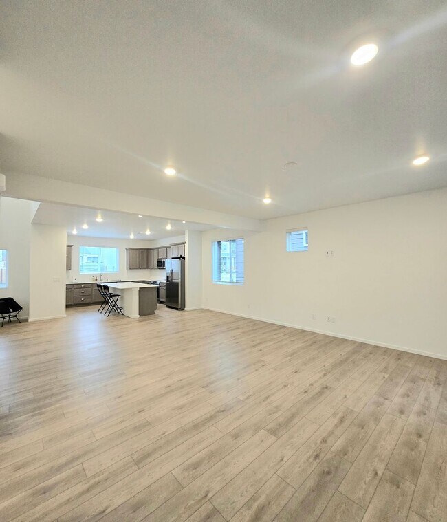 Building Photo - 3 Bed, 3.5 Bath in the New Madrona Ridge Neighborhood For Rent!