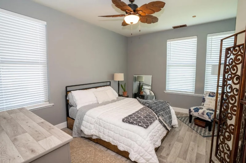 Building Photo - 7269 W Robinwood Ln