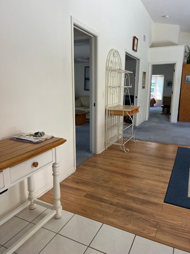 Building Photo - Fabulous Newly available Seasonal Rental i...
