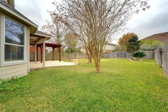 Building Photo - 932 Rusk Rd