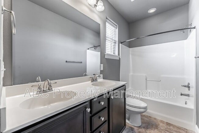 Building Photo - 2544 Brookwater Ln