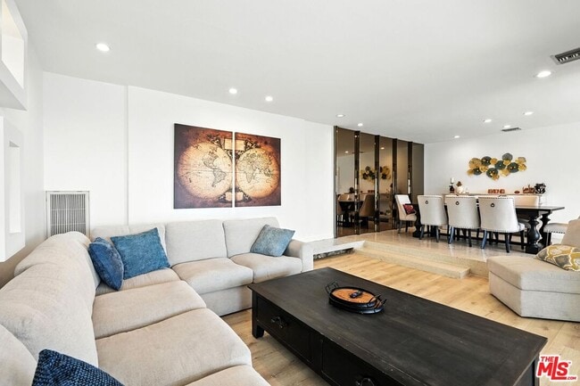 Building Photo - 14858 Round Valley Dr