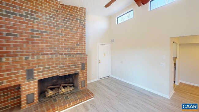 Building Photo - 111 Turtle Creek Rd