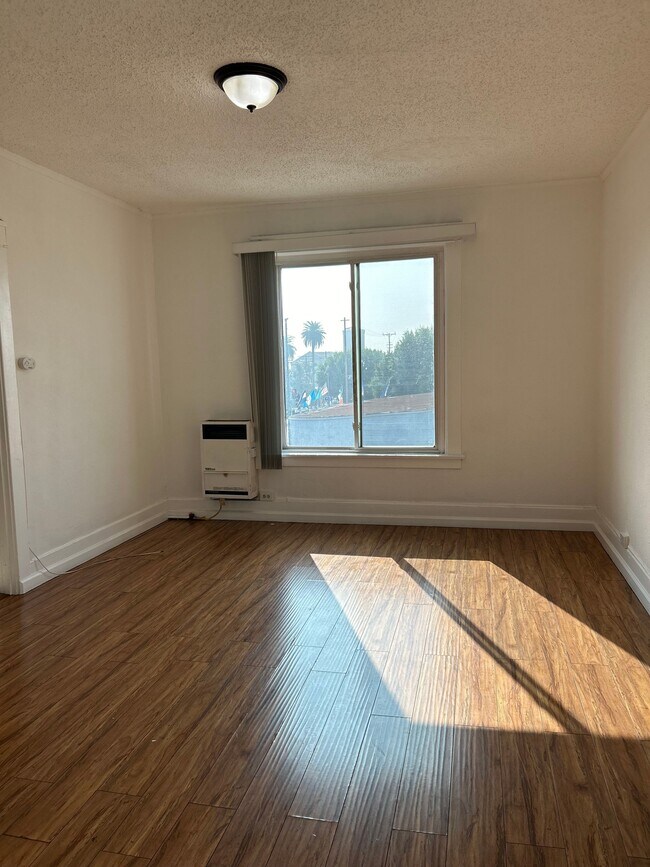 Building Photo - 1237 S Alvarado St Apartments