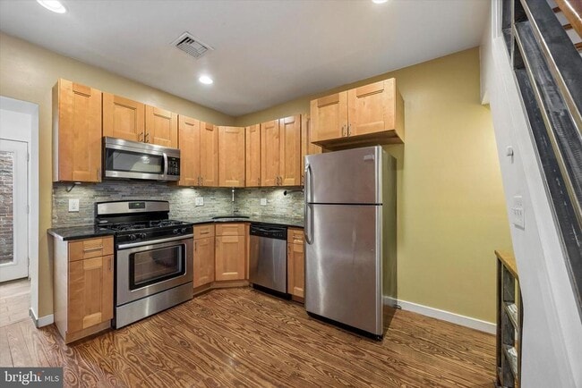 Building Photo - 2663 Martha St