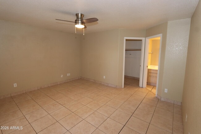 Building Photo - 1099 W Flint St