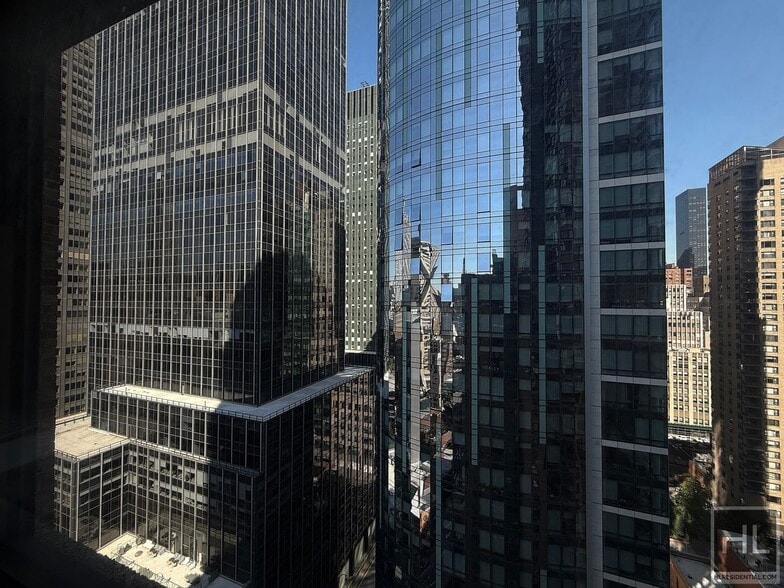 Building Photo - East 39th Street