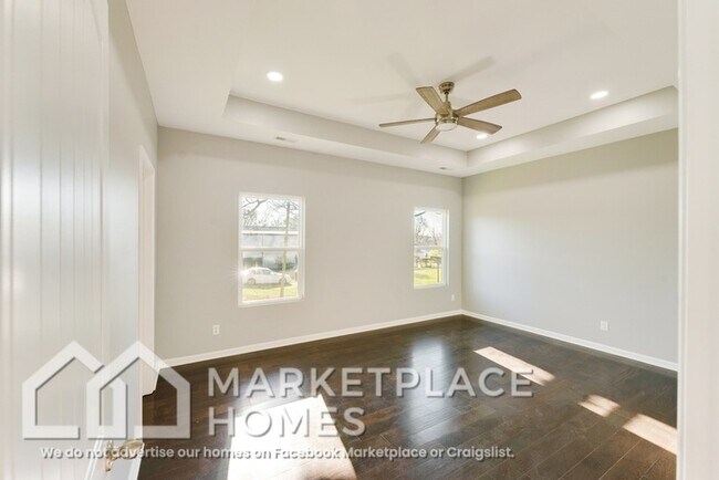 Building Photo - 2901 Dodson Ave