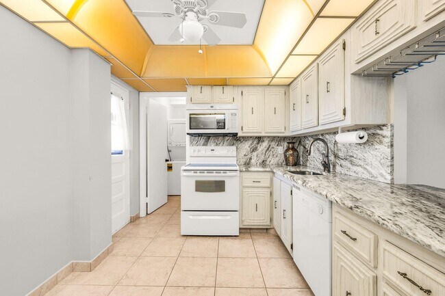 Building Photo - 6461 NW 2nd Ave