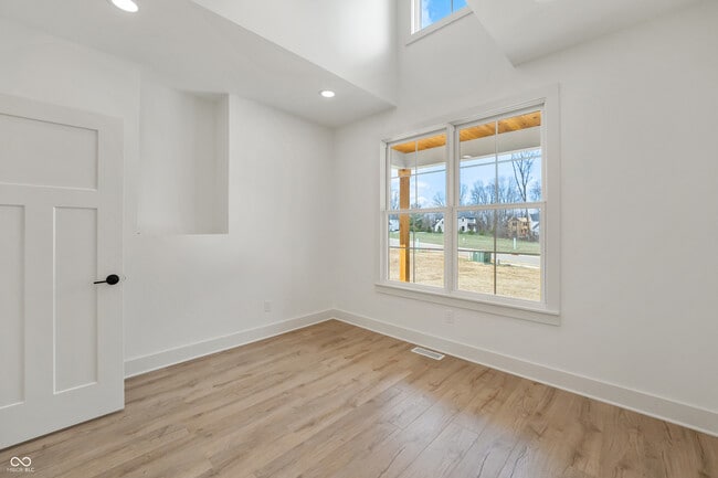 Building Photo - 5123 Oak Rdg Pl