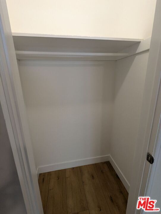 Building Photo - 6208 S Fairfax Ave