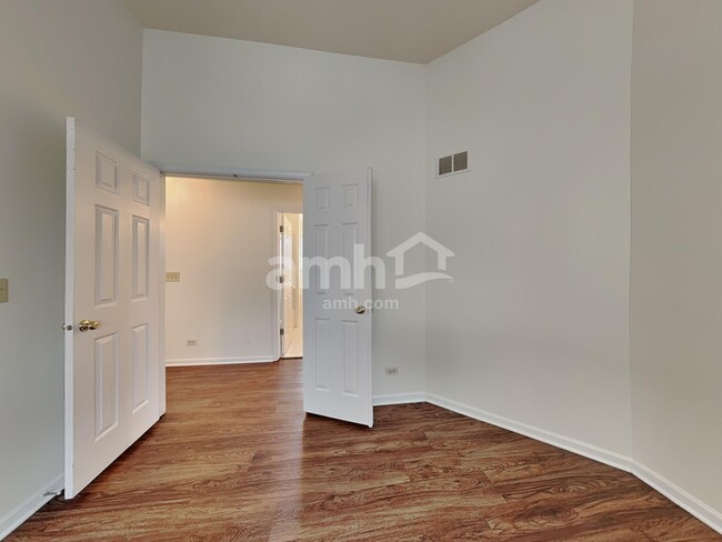 Building Photo - 2588 N Mallard Ln