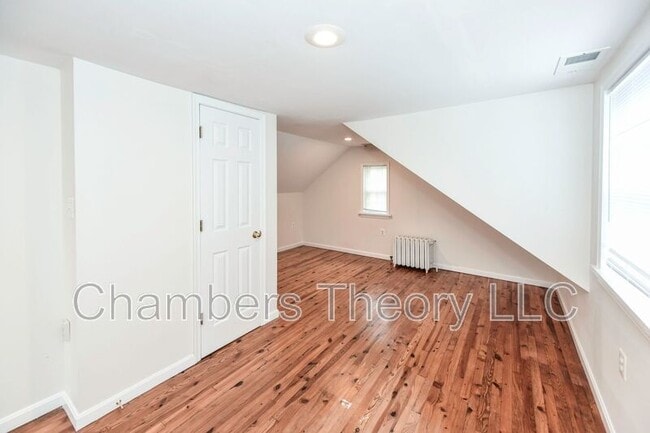 Building Photo - 119 W George Mason Rd