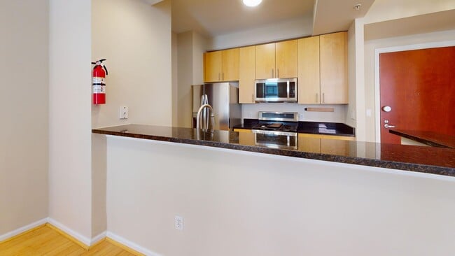 Building Photo - Spacious One Bedroom Plus Den W/MASSIVE Private Balcony Available Now!