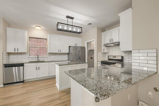 Building Photo - 17020 Tortoise St