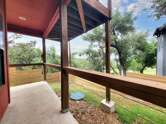 Building Photo - 325 Southwind Rd