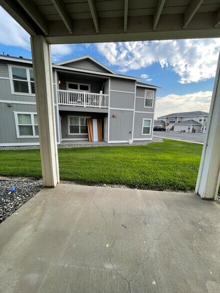 Building Photo - 6405N Chapel Hill Blvd