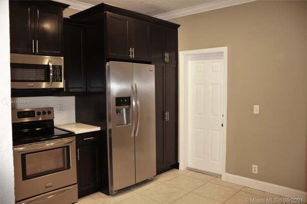 Building Photo - 4146 Forest Dr