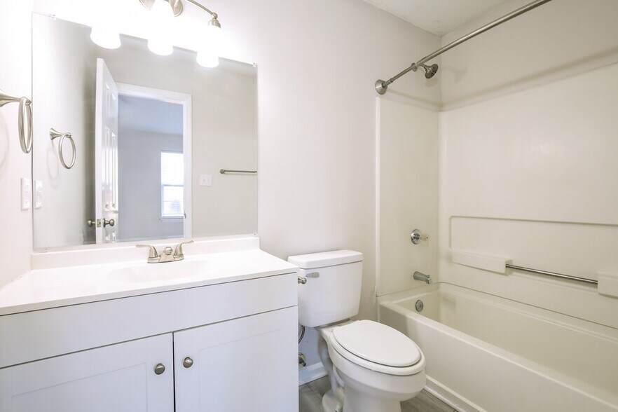 Building Photo - 746 Brewers Glynn Ct