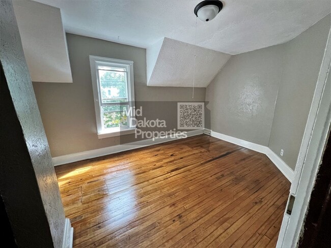 Building Photo - 735 S Wisconsin- 5 bedroom, 2 bathroom house