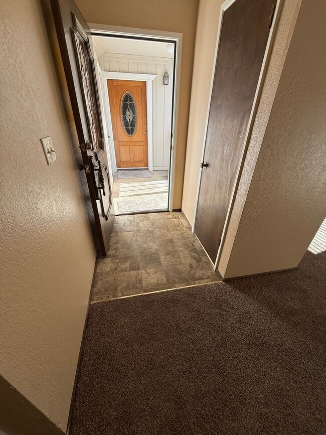Building Photo - Charming 2-Bed, 2-Bath Condo in Auburn – Great Location & Move-In Ready