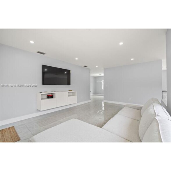 Building Photo - 11380 SW 180th St