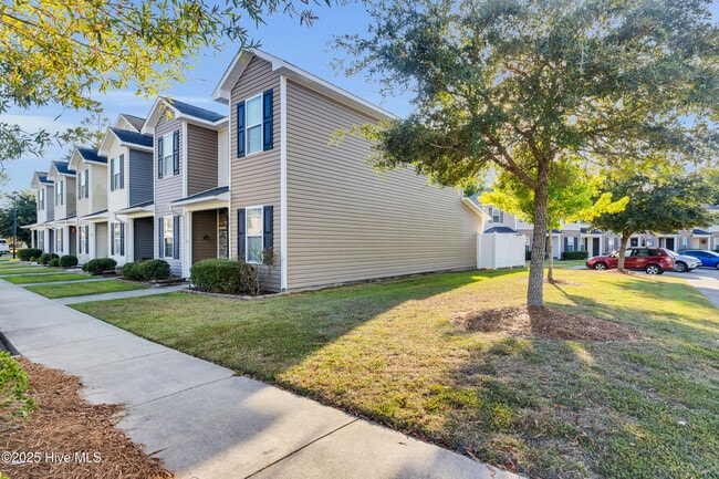 Building Photo - 308 Glen Cannon Drive