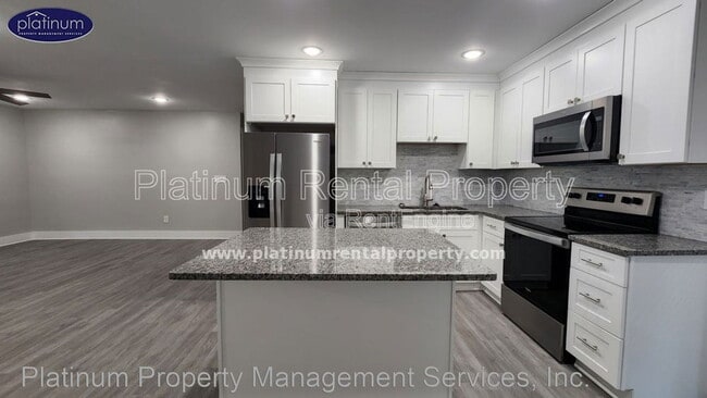 Building Photo - 2635 Hatfield Cir SE