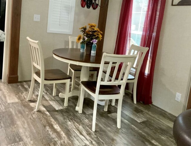 Building Photo - 9813 Woodville Hwy