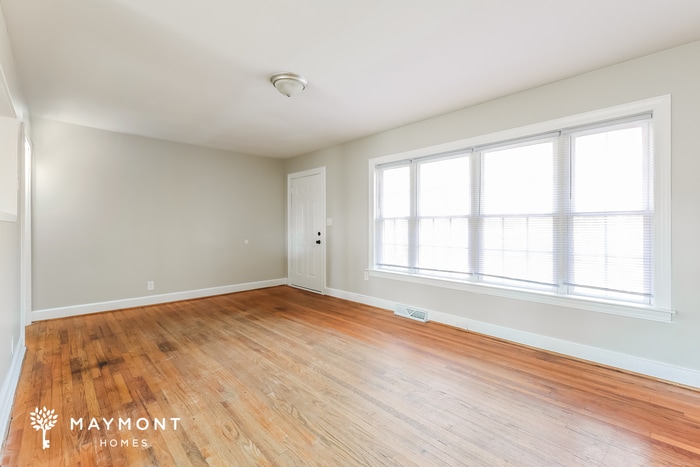 Building Photo - 224 S Wingate Rd